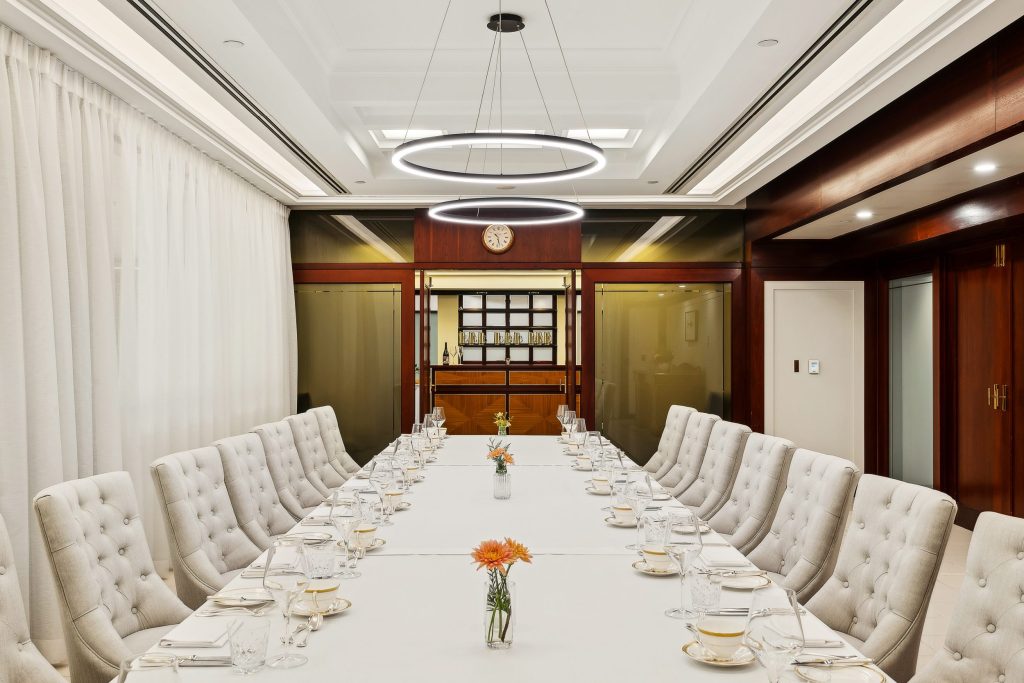 Speakers Dining 3